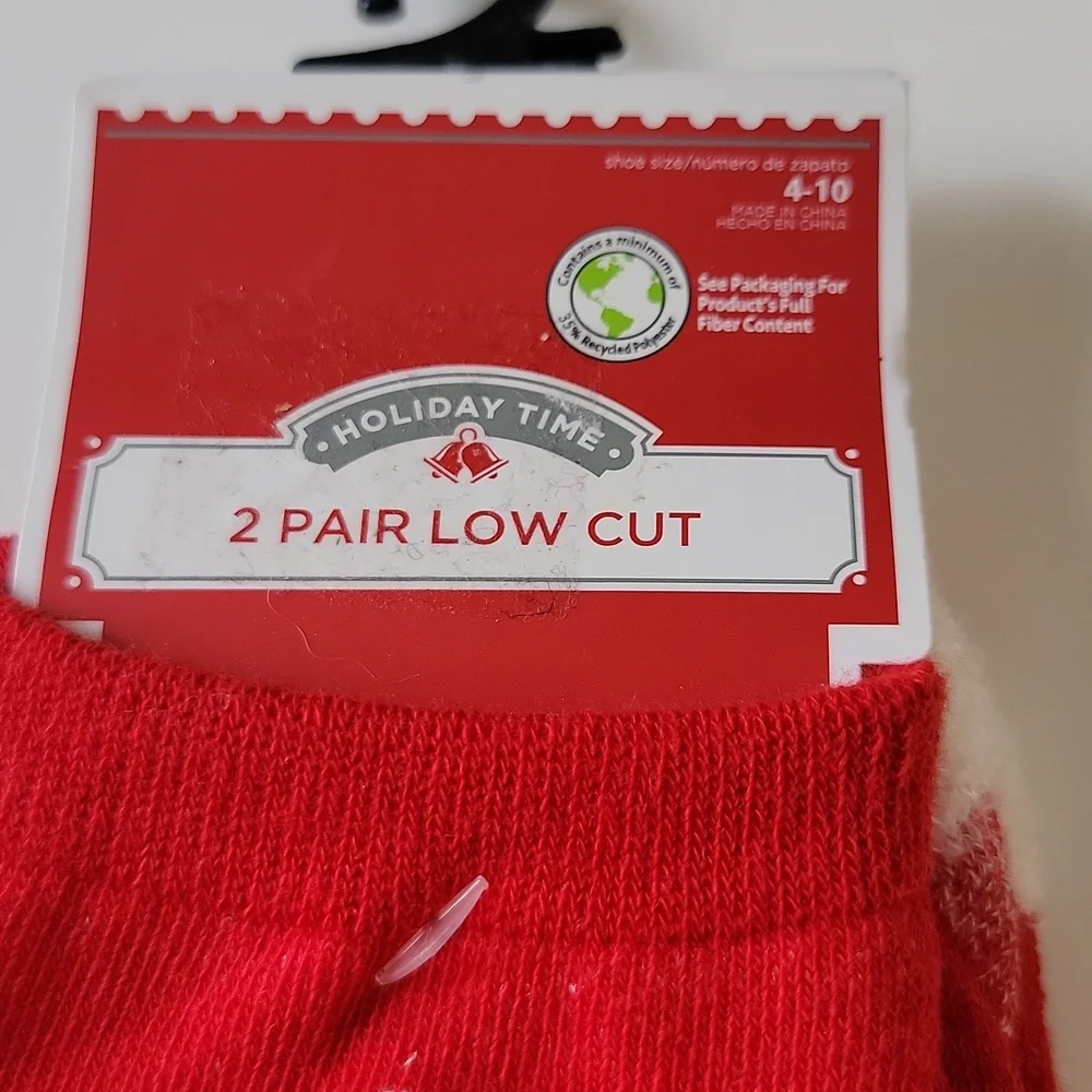 Holiday Time Low Cut Socks 2 Pair Snowman Stripes Red White Shoe Size 4-10 New